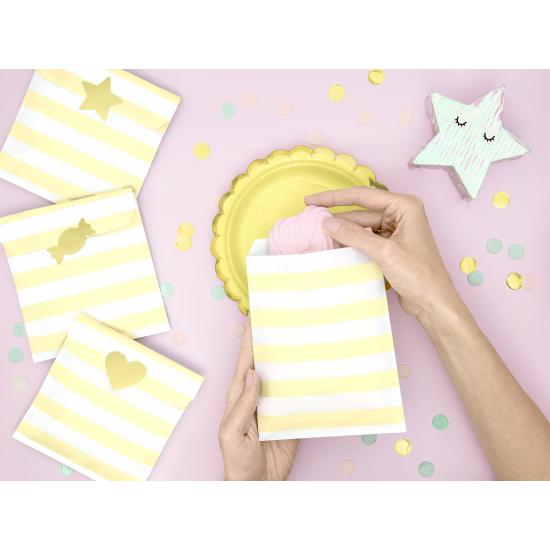 6 platos amarillo pastel de papel (18 cm) - Yummy